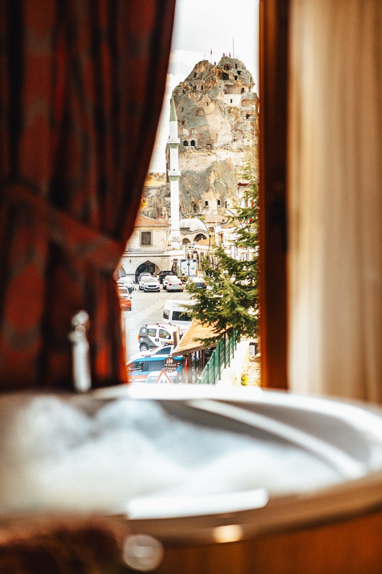 Deluxe Jacuzzi Room City View