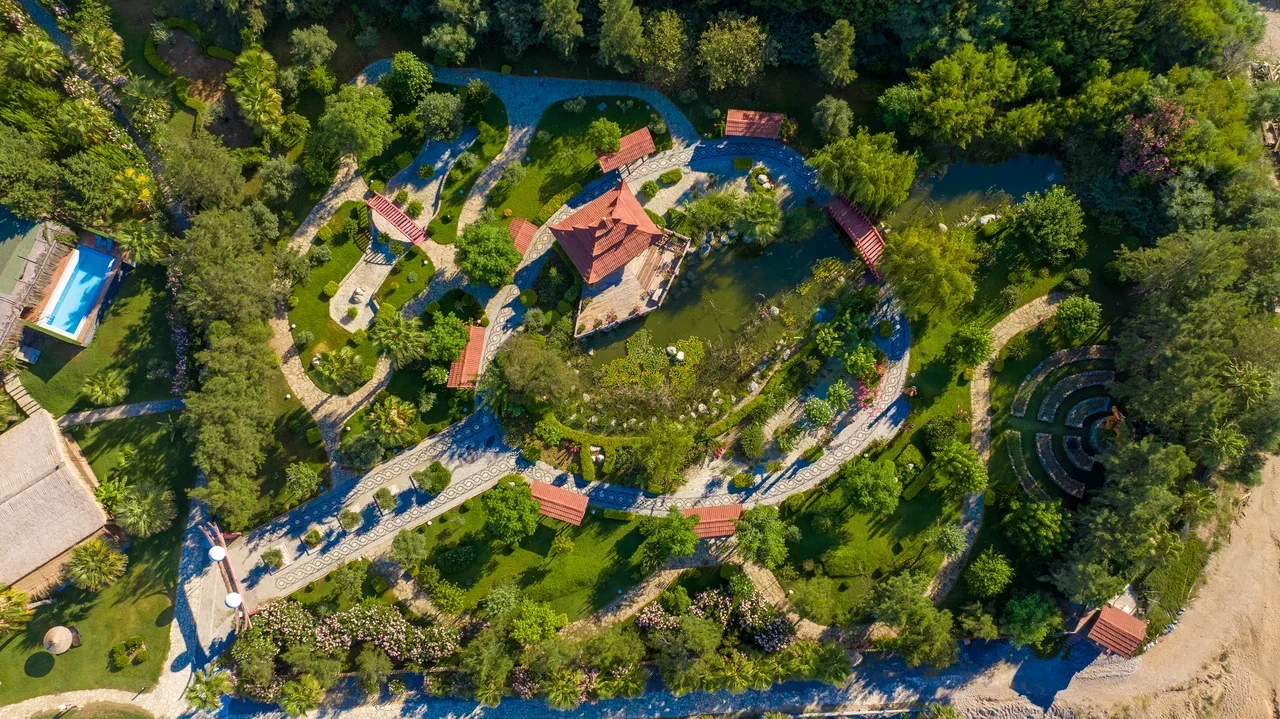 Flora Garden Beach (+16 Adults Only)