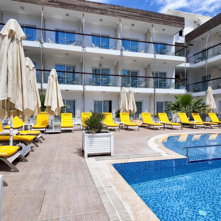 Lizbonia Hotel Çeşme