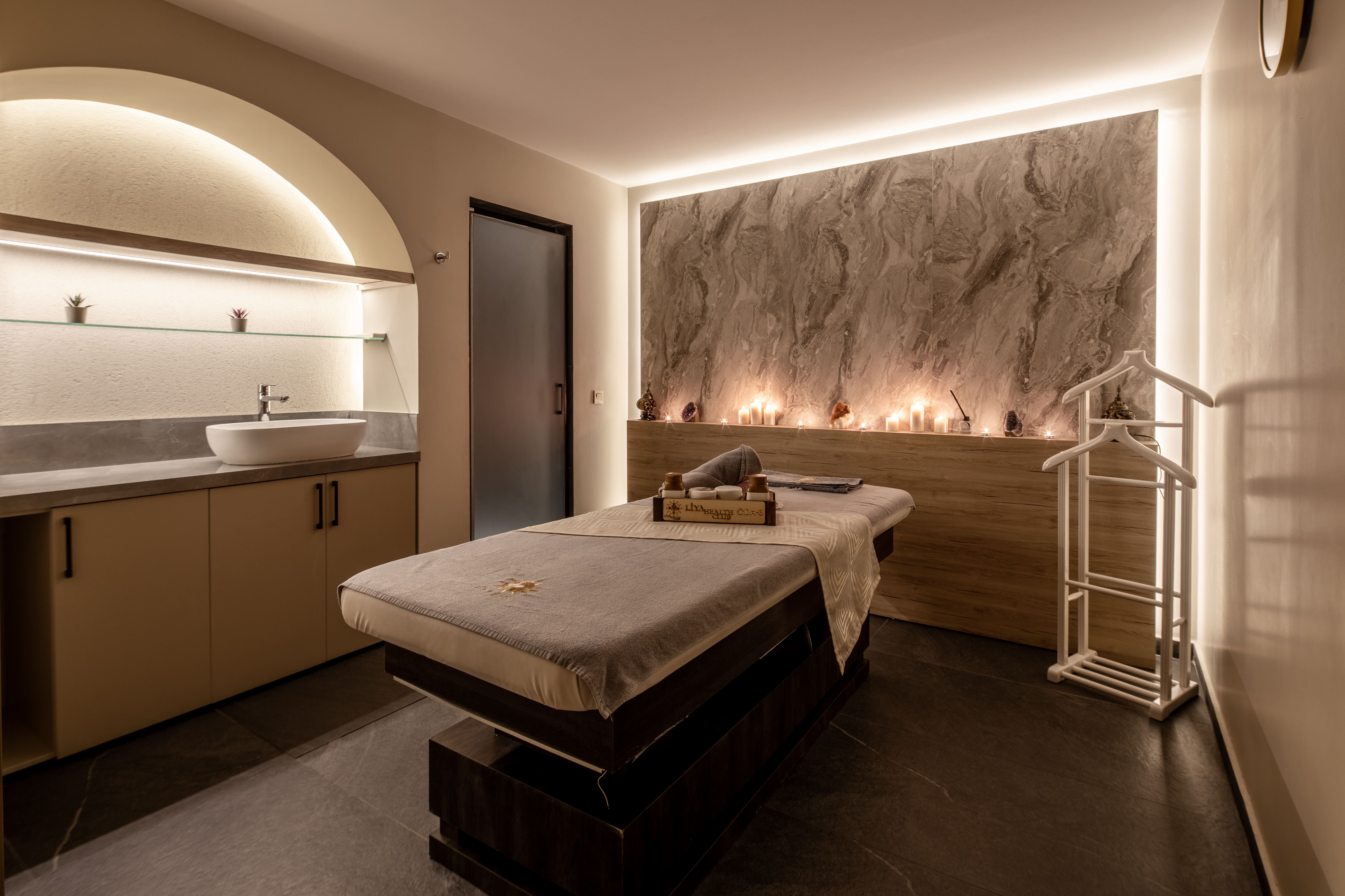 Grand Harilton Hotel · 58