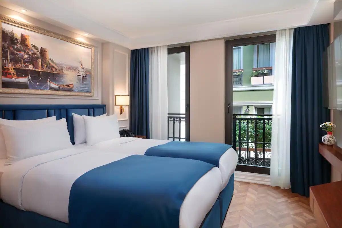 Royan Hagia Sophia Radisson İndividuals