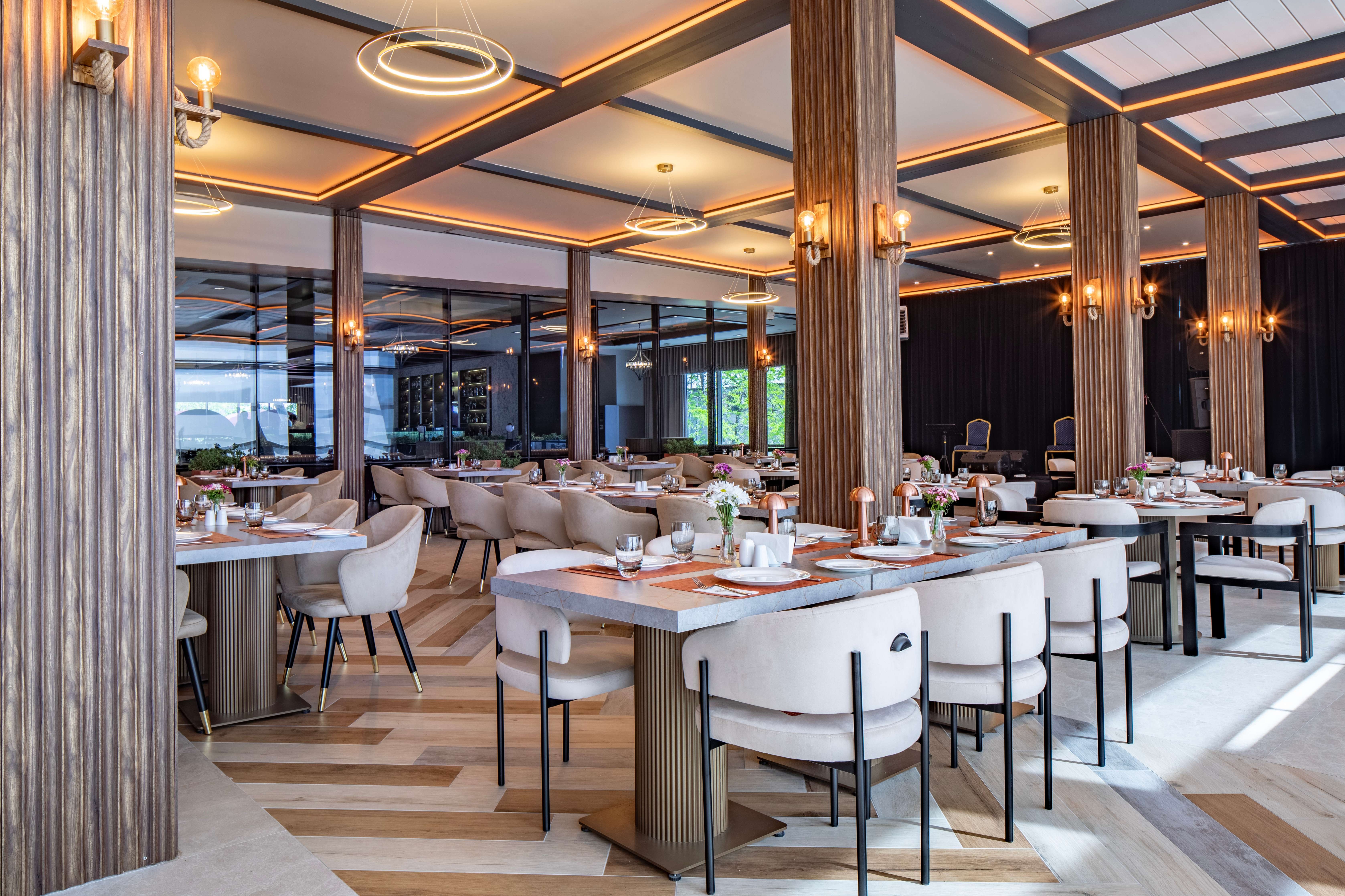 Grand Harilton Hotel · 70