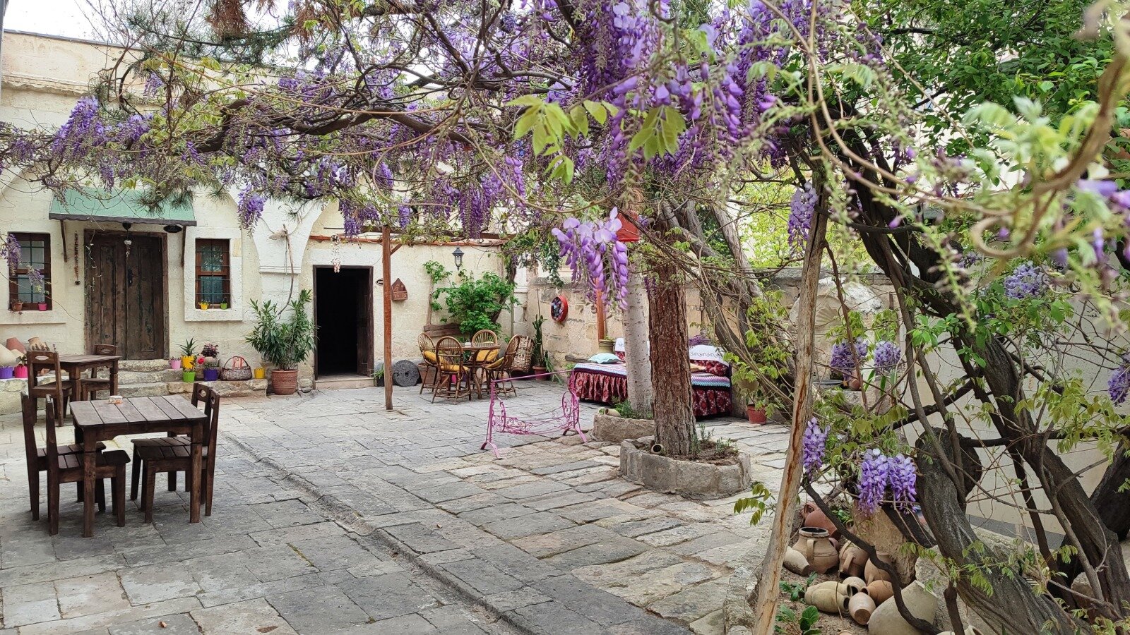 Armesos Cave Hotel · 28