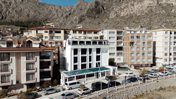 Mec Avila Otel