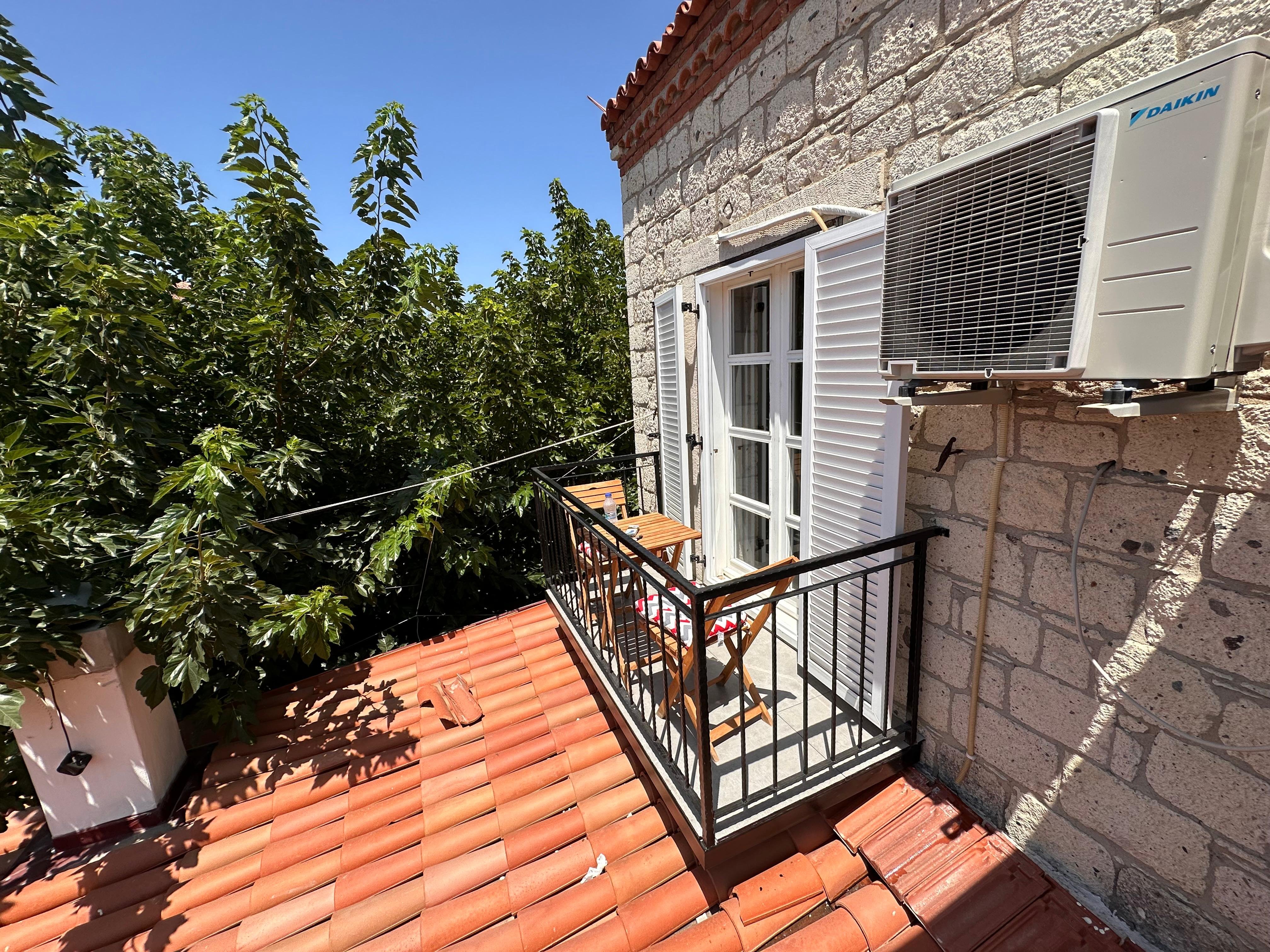 Armi Alaçatı +13 · 36