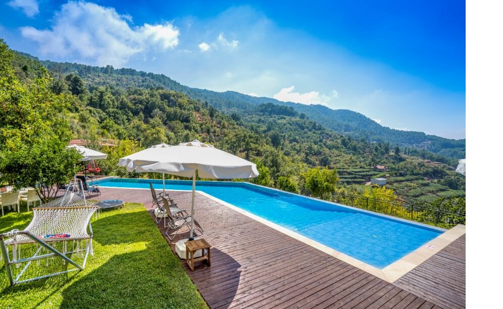 Avena Mountain Boutique Hotel  Half Board +16
