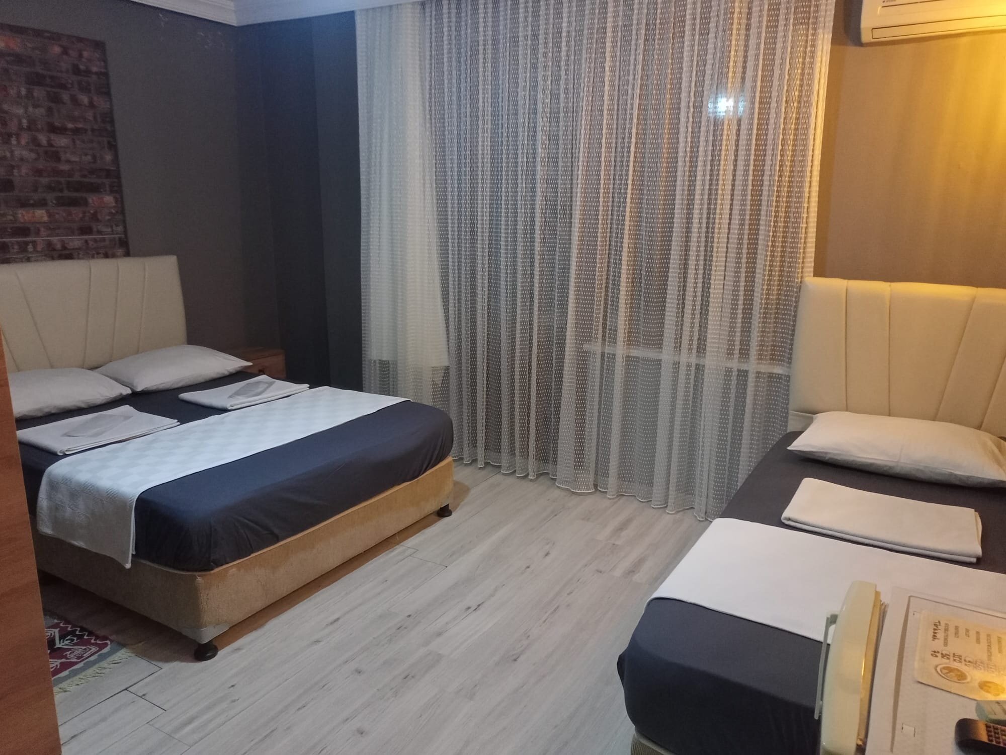 Üç Kişilik, Doğa Manzaralı, Balkonlu