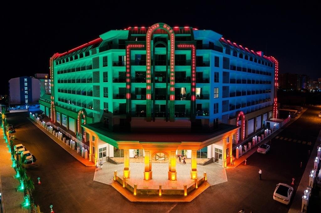 The Lumos Deluxe Resort Hotel & Spa