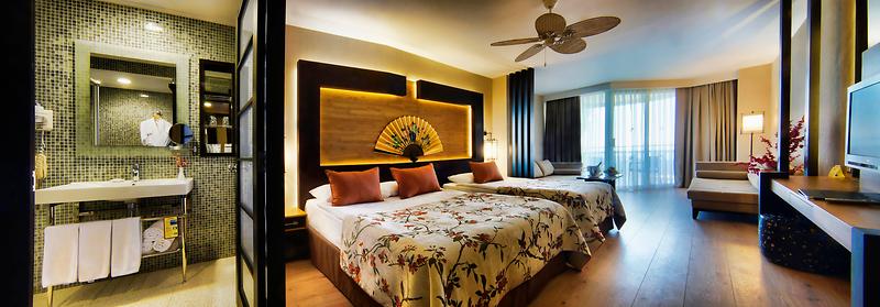 Limak Lara Deluxe Hotel & Resort