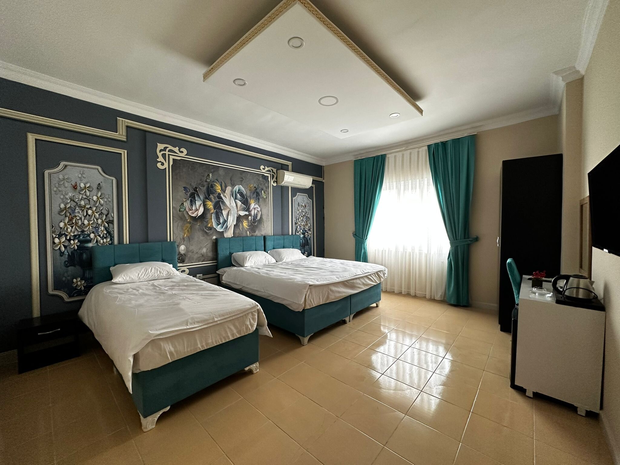 Nus Grand Hotel