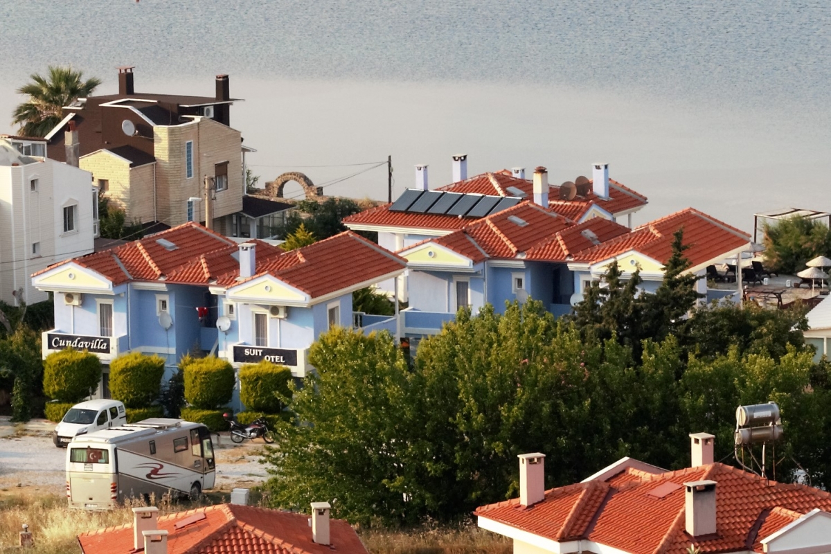 Cundavilla Hotel & Suites