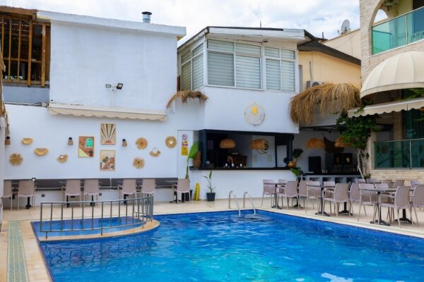 Özcan Beach Hotel