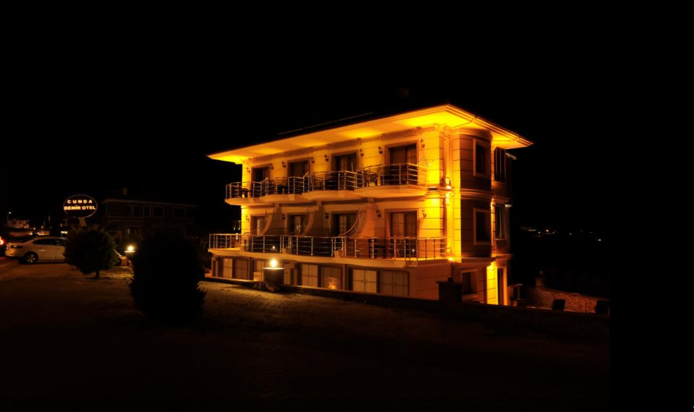 Cunda Demir Otel