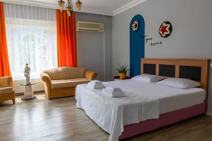 Olya Hotel
