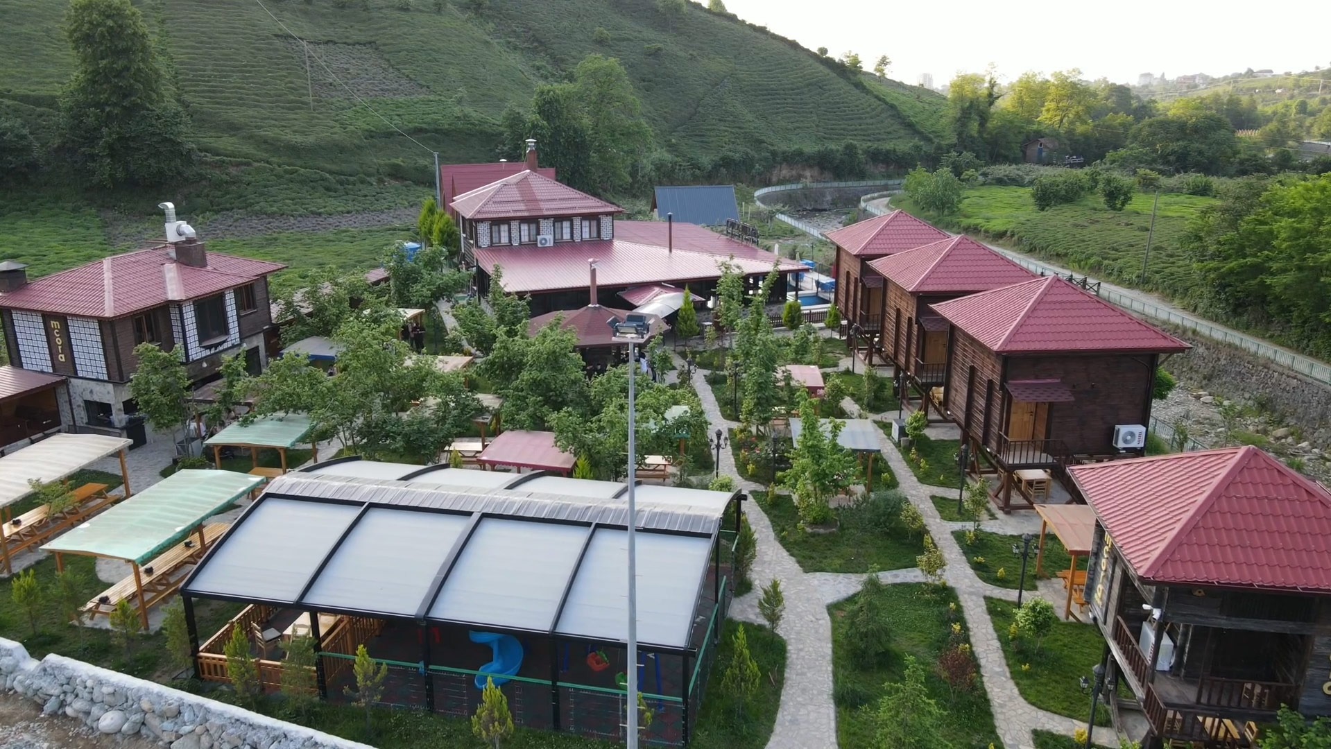 Mcora Tatil Köyü