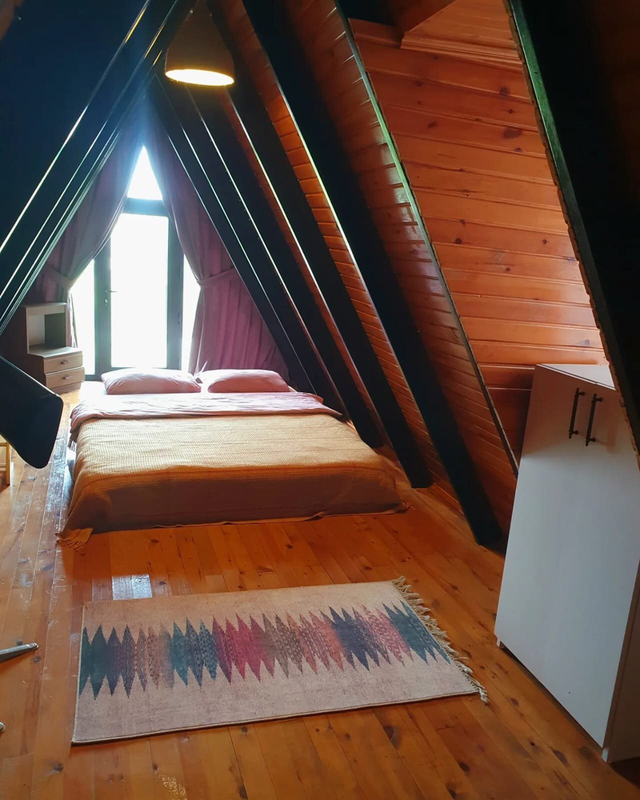 Queen Bungalov Isıtmalı Havuz ve Jakuzili