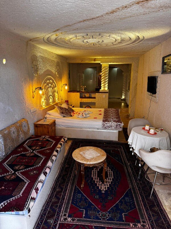 Queen Cave Balayı Odası (Jakuzili)