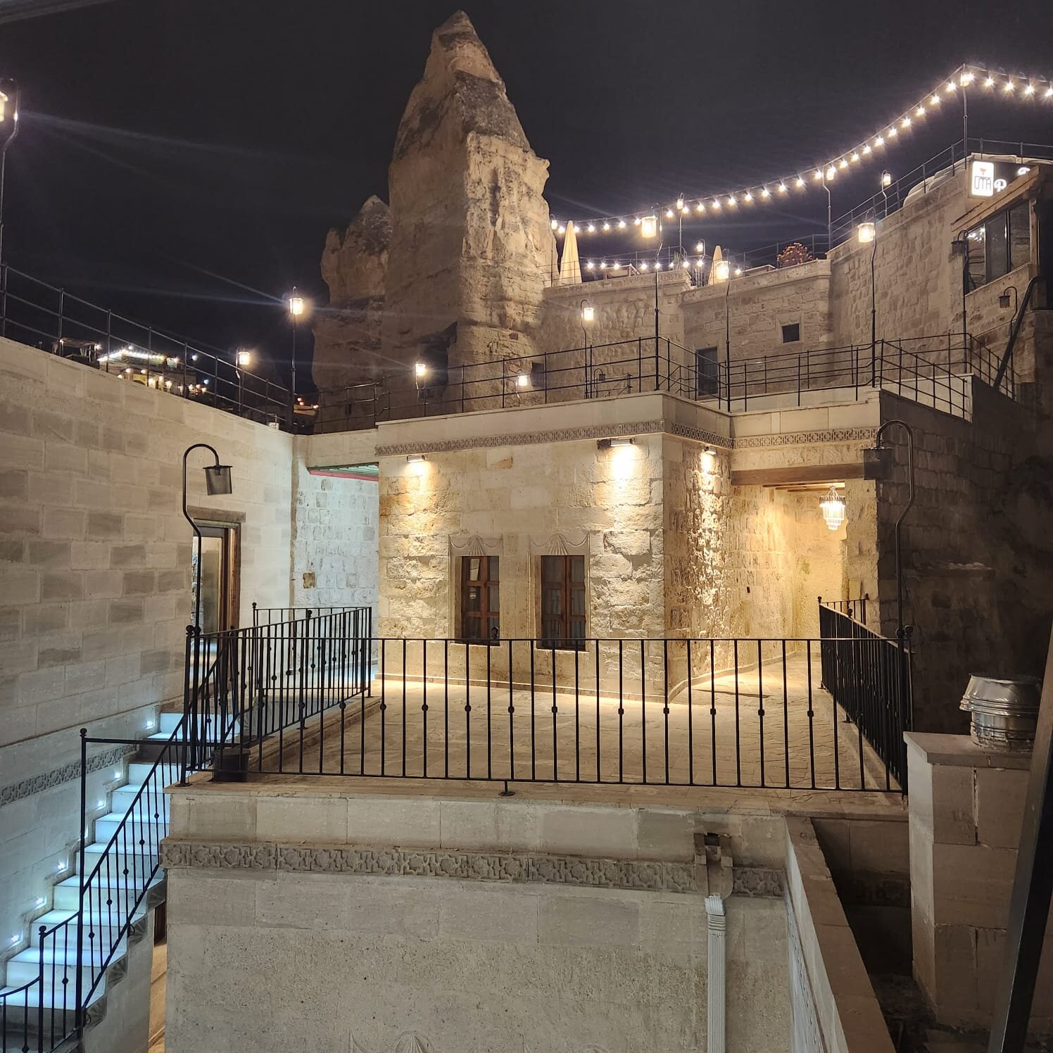 Noah`s Ark Cave Hotel