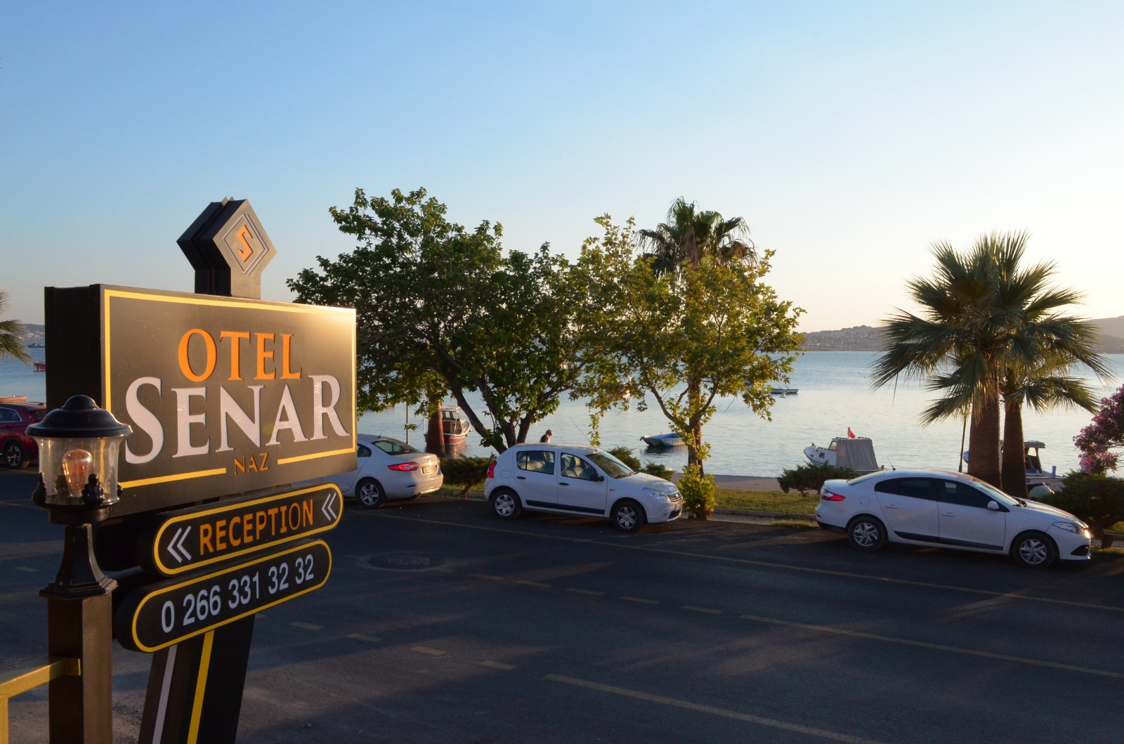 Senar Naz Hotel