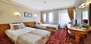 Sidonya Hotel · 62