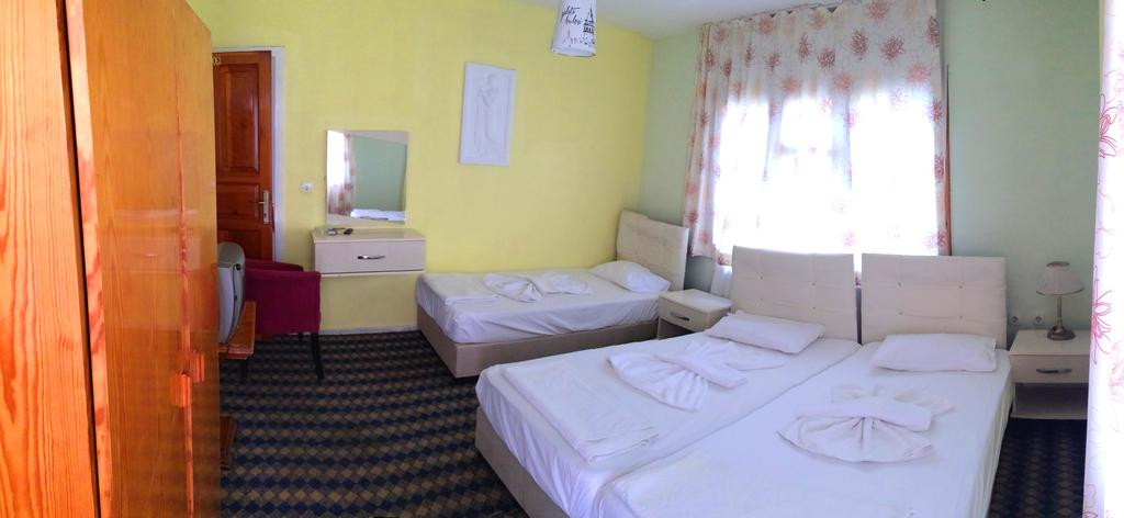 Hotel Karya
