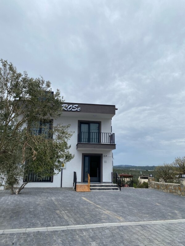 Rose Otel