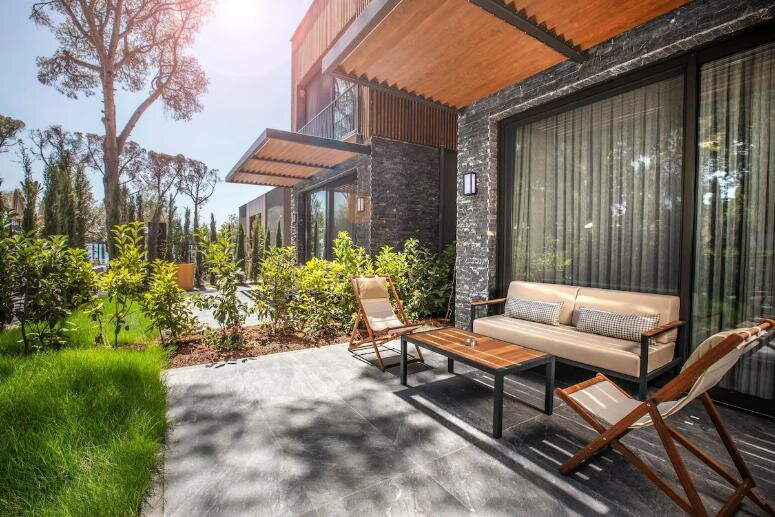 Unique Life Style Hotels · 12