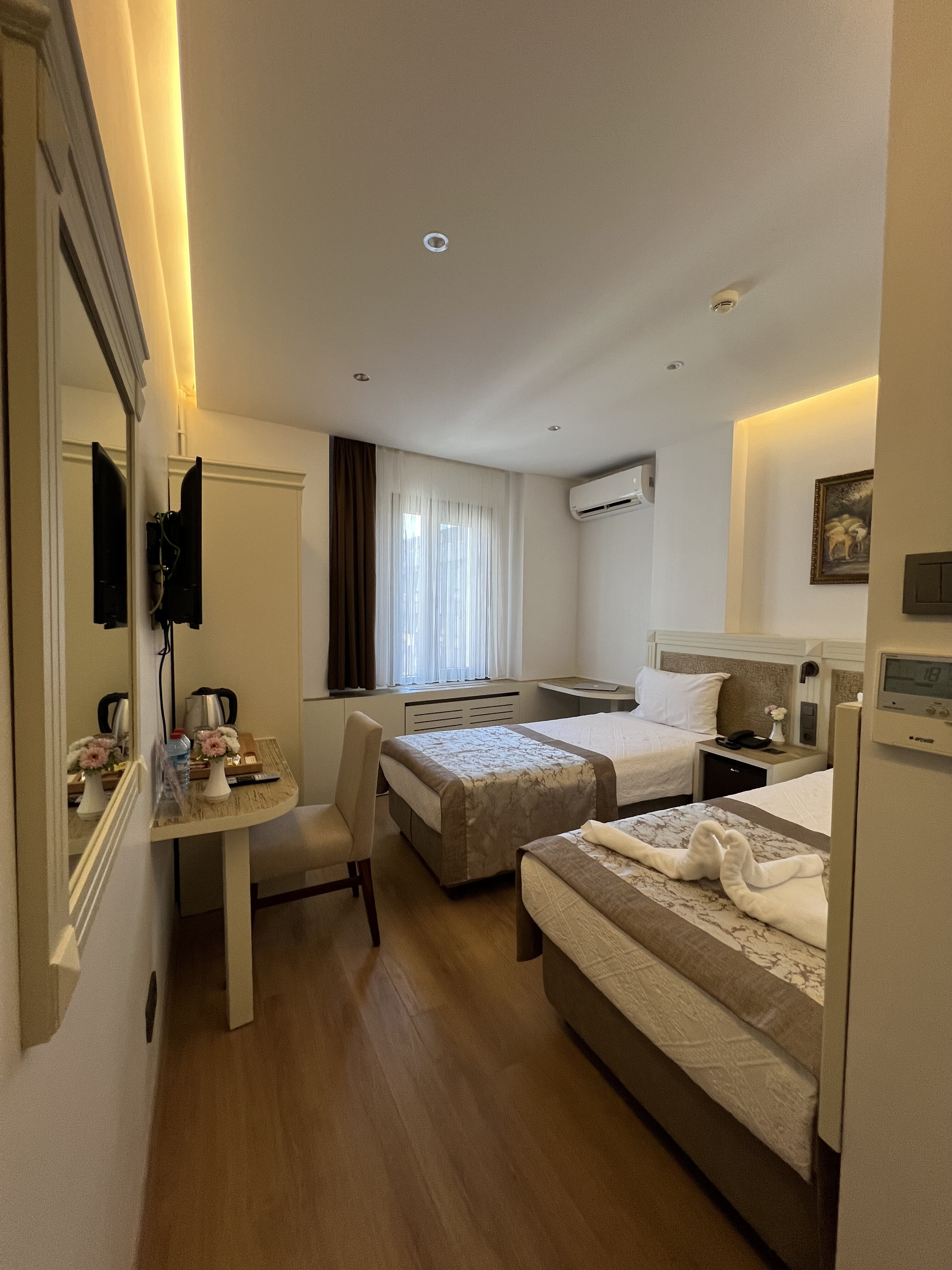 Otel Gül · 8