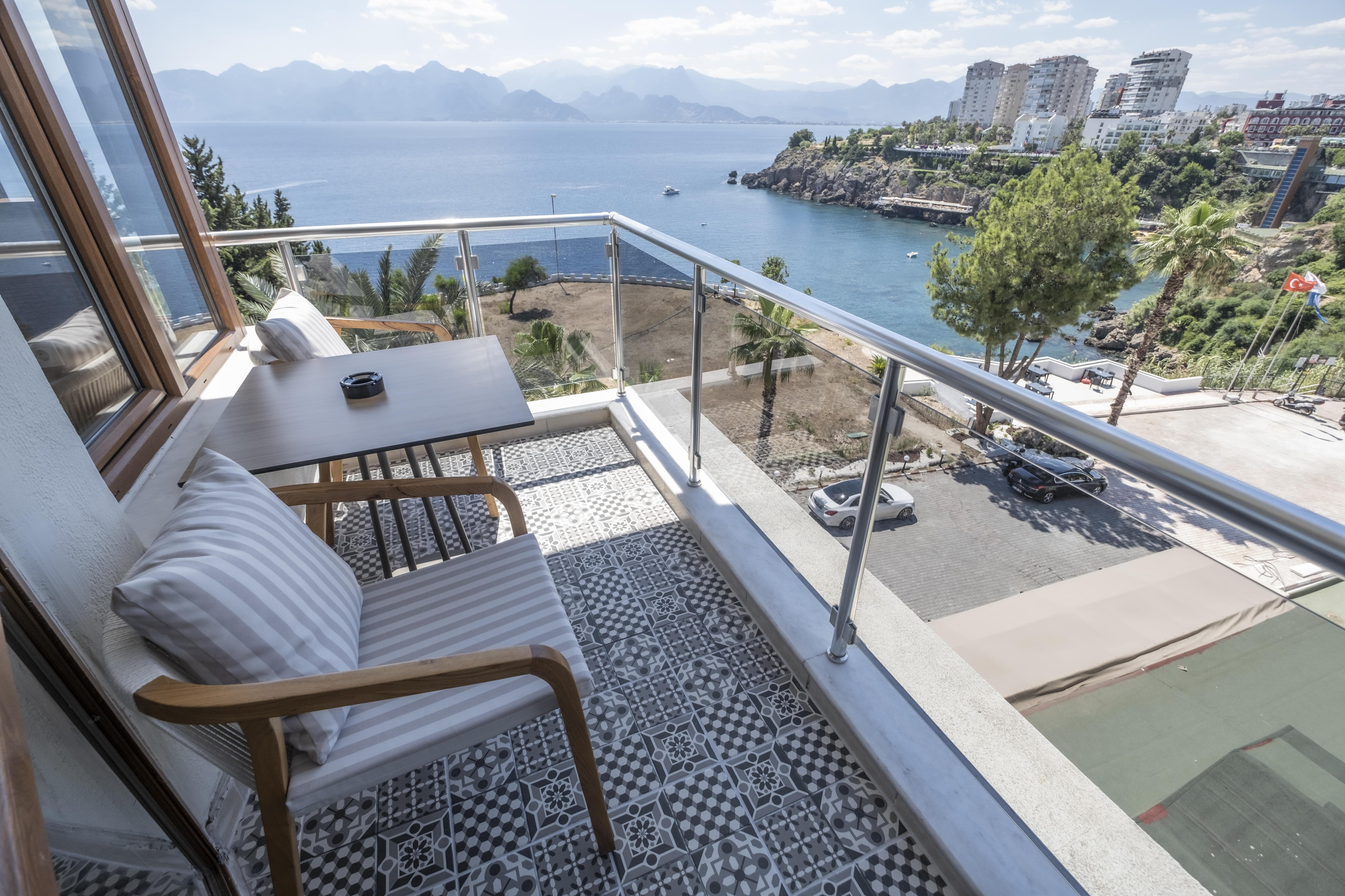 Qinn Otel