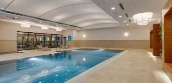 Double Tree by Hilton Van · 74