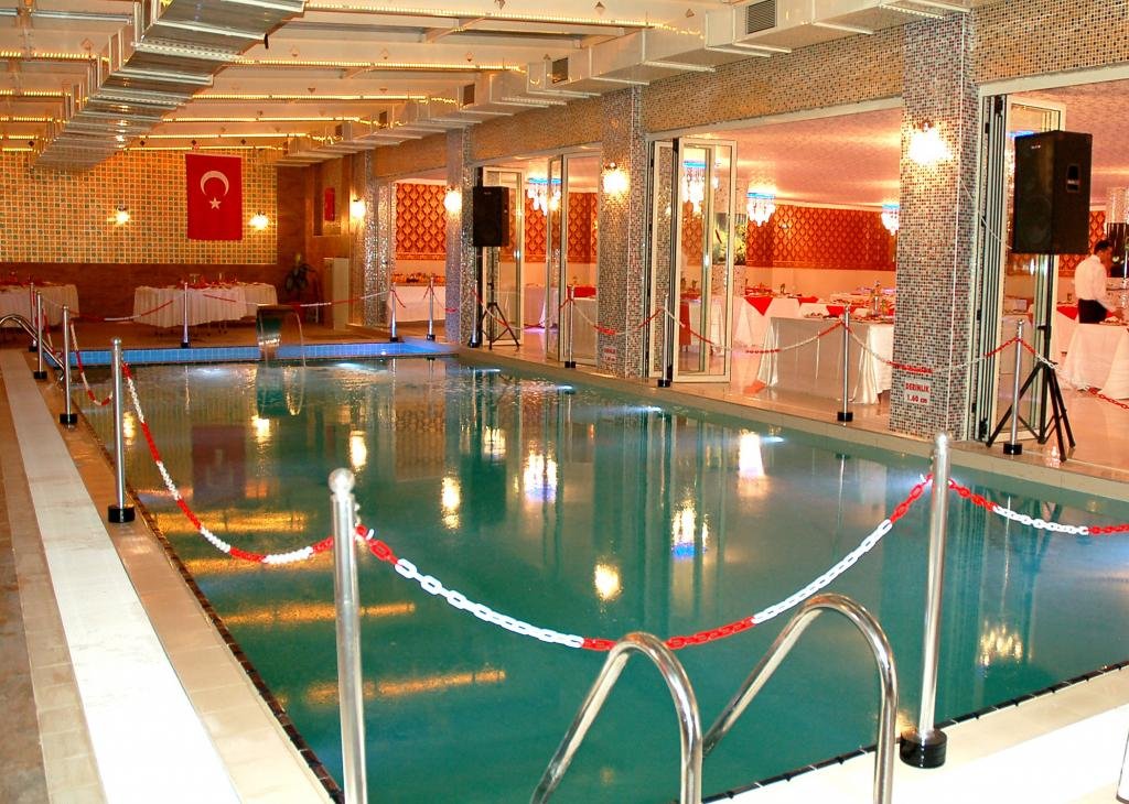 Grand Tesk Hotel