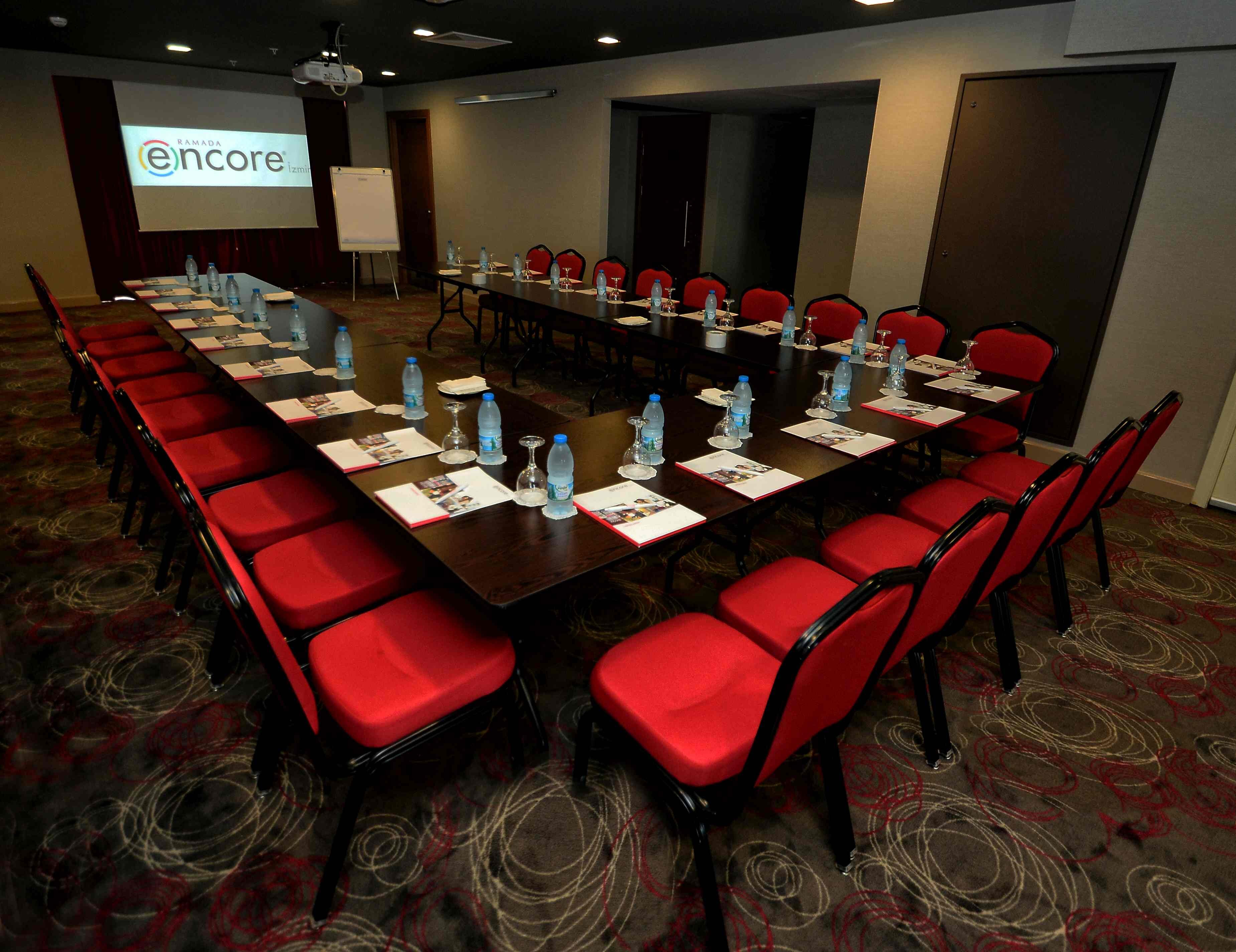 Ramada Encore by Wyndham İzmir Rezervasyon