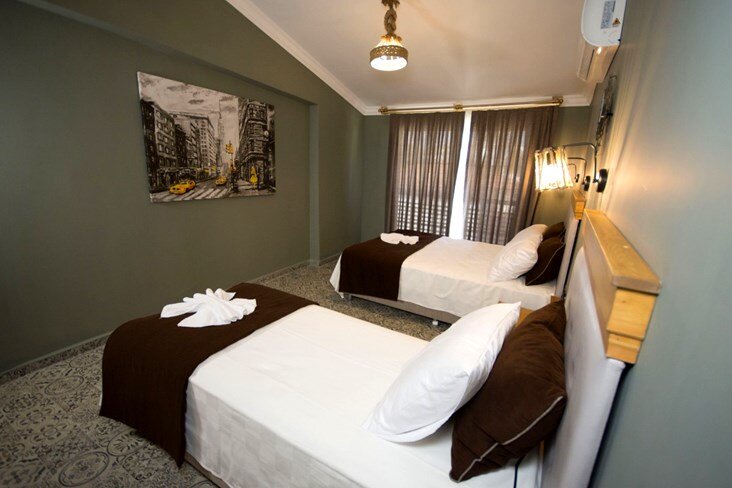 Dark Station Boutique Hotel