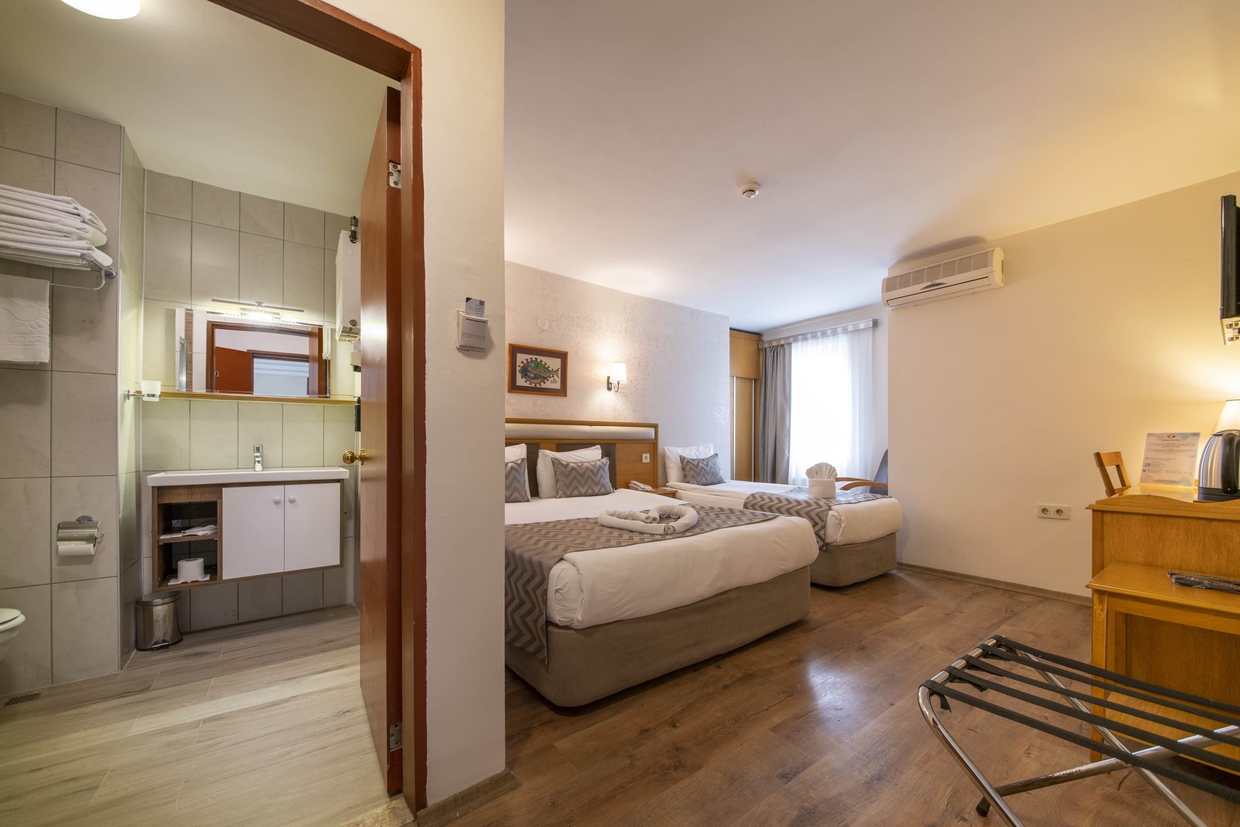 Çanak Hotel · 9