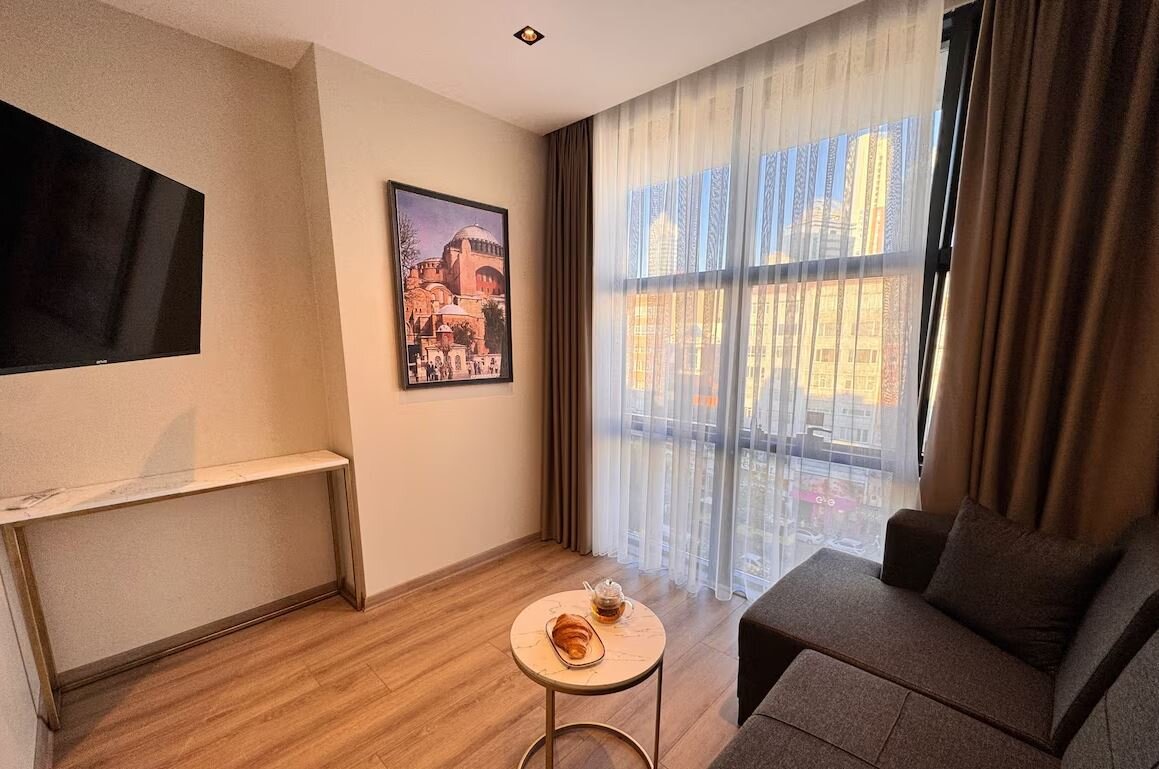 Deluxe Suite