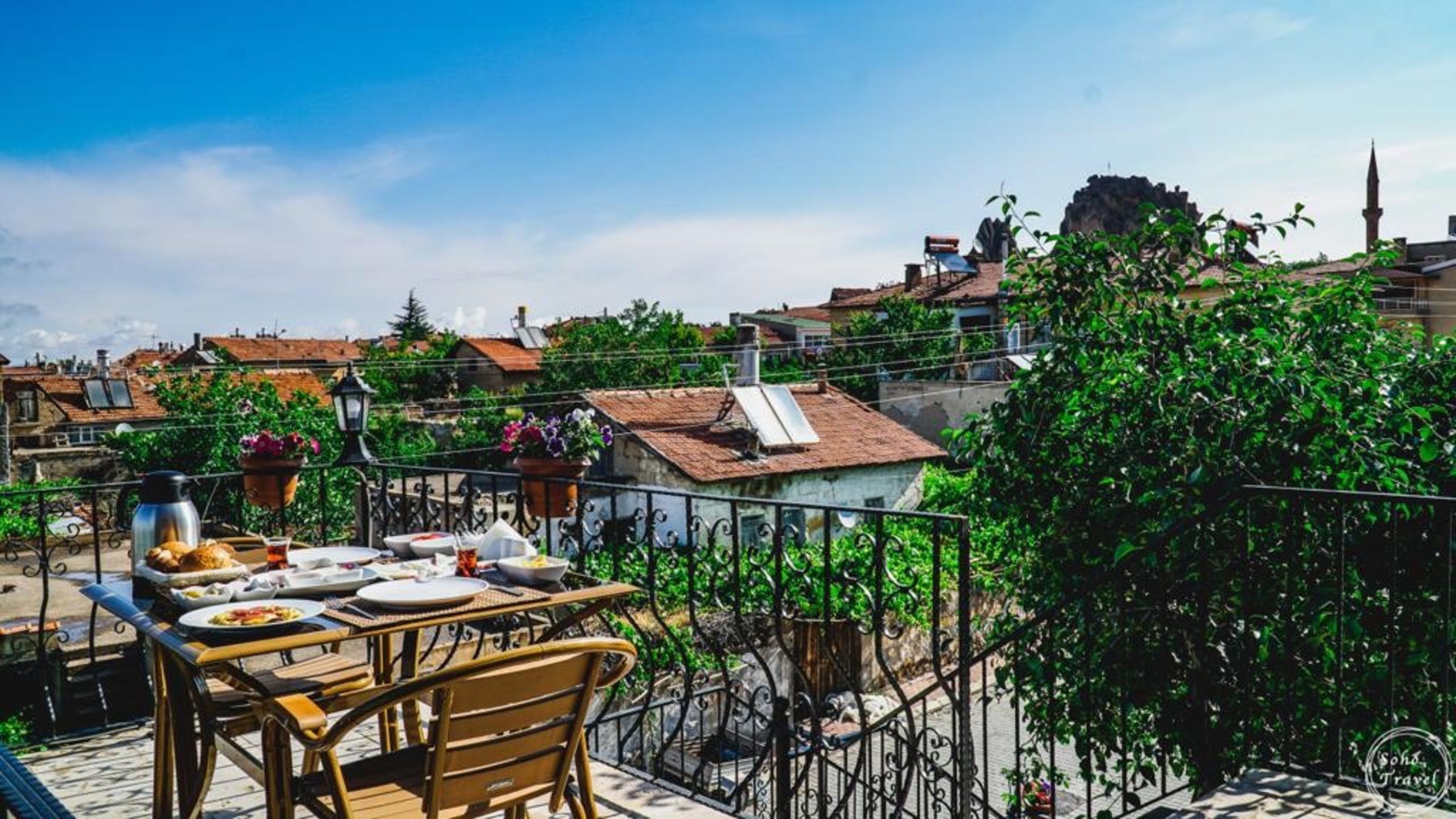 Capiedra Hotel