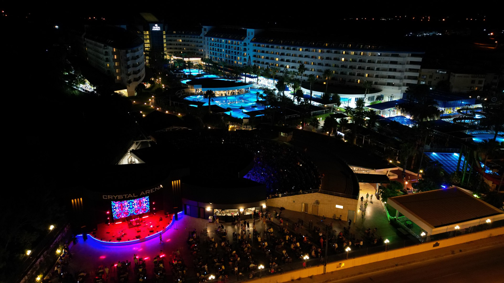 Crystal Admiral Resort Suites & Spa