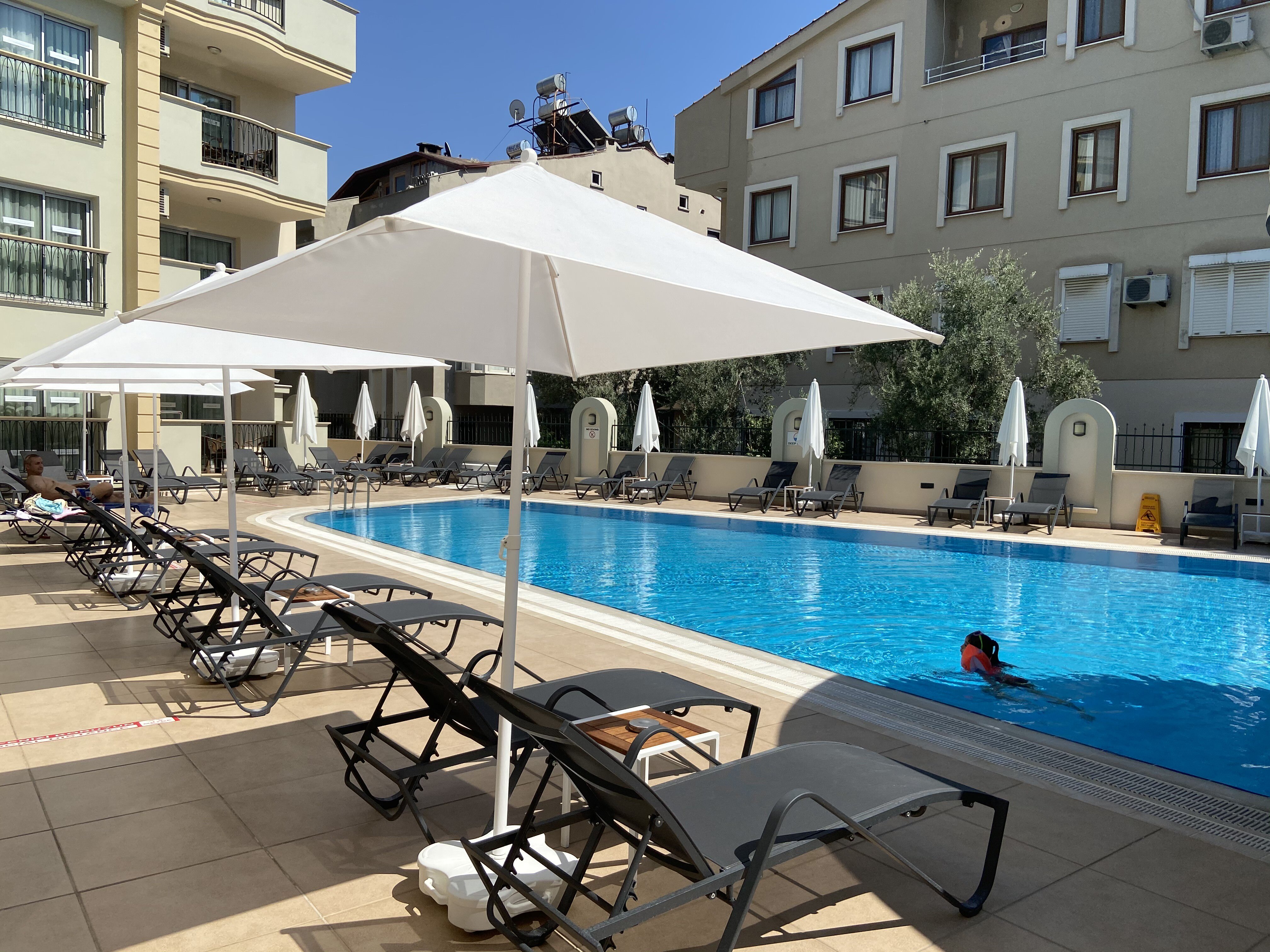 Club Karakaş Apart Otel
