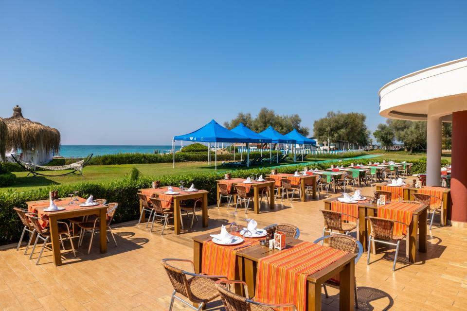 Crystal Tat Beach Golf Resort & Spa