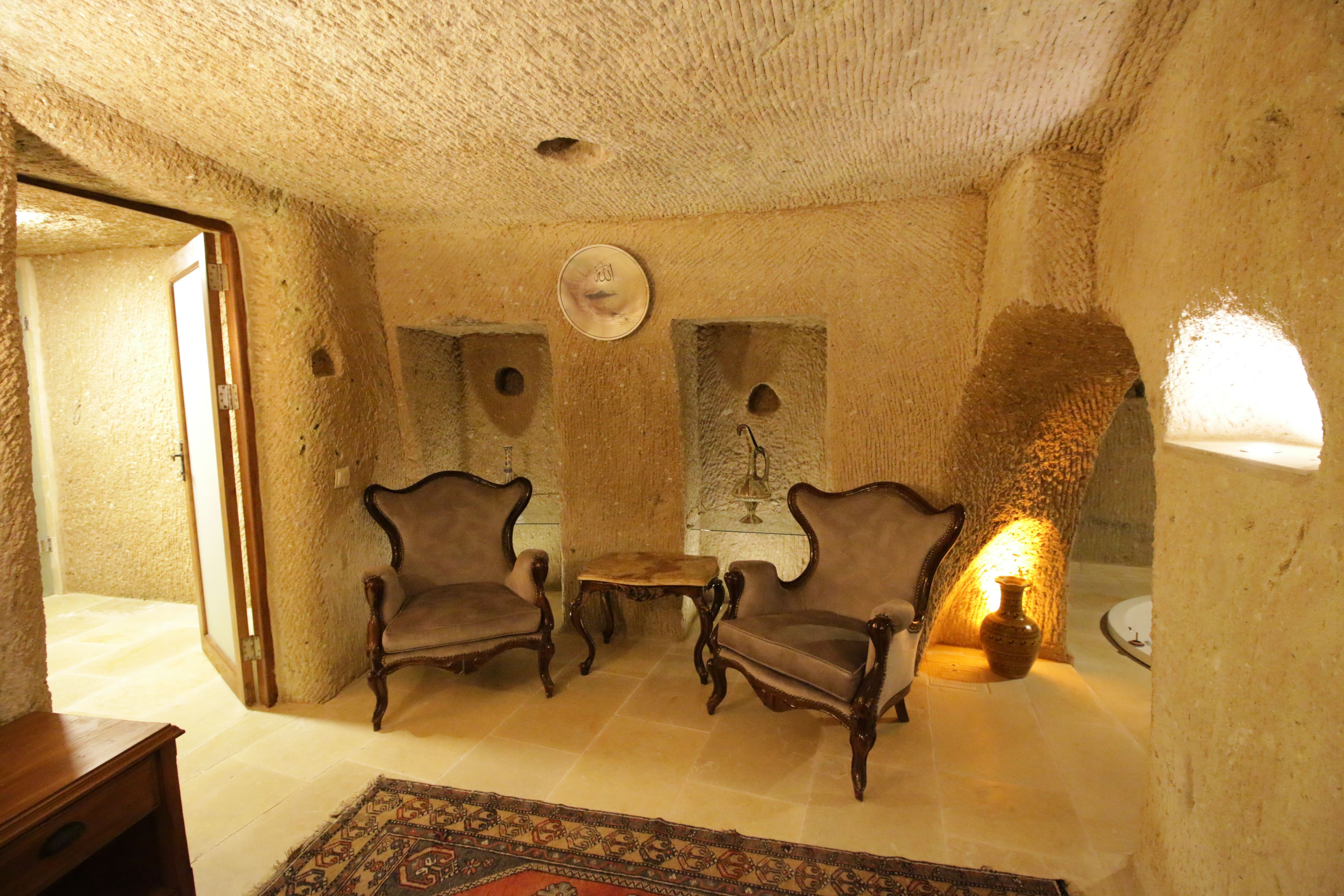 Premium Cave Suit Jakuzili Oda