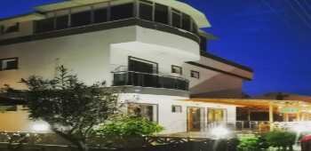 Urla Lal's Otel