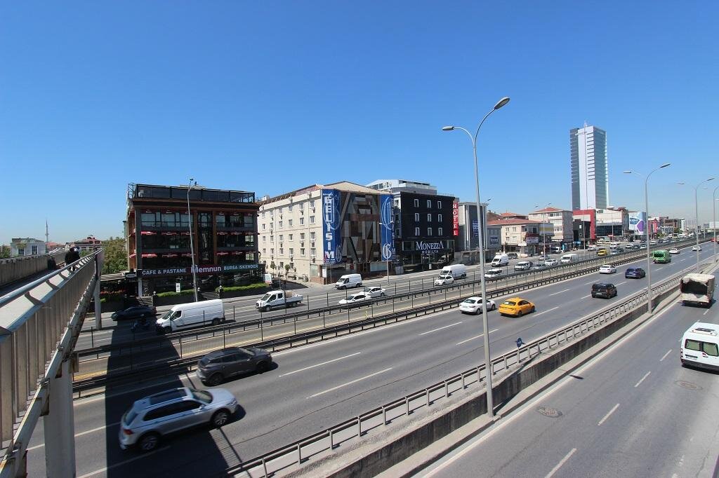 Monezza Hotel