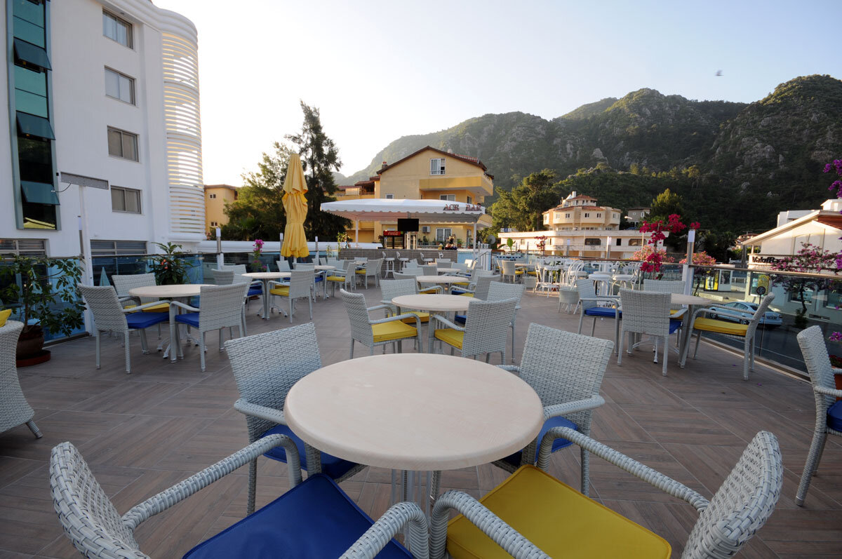 İdaş Hotel +16