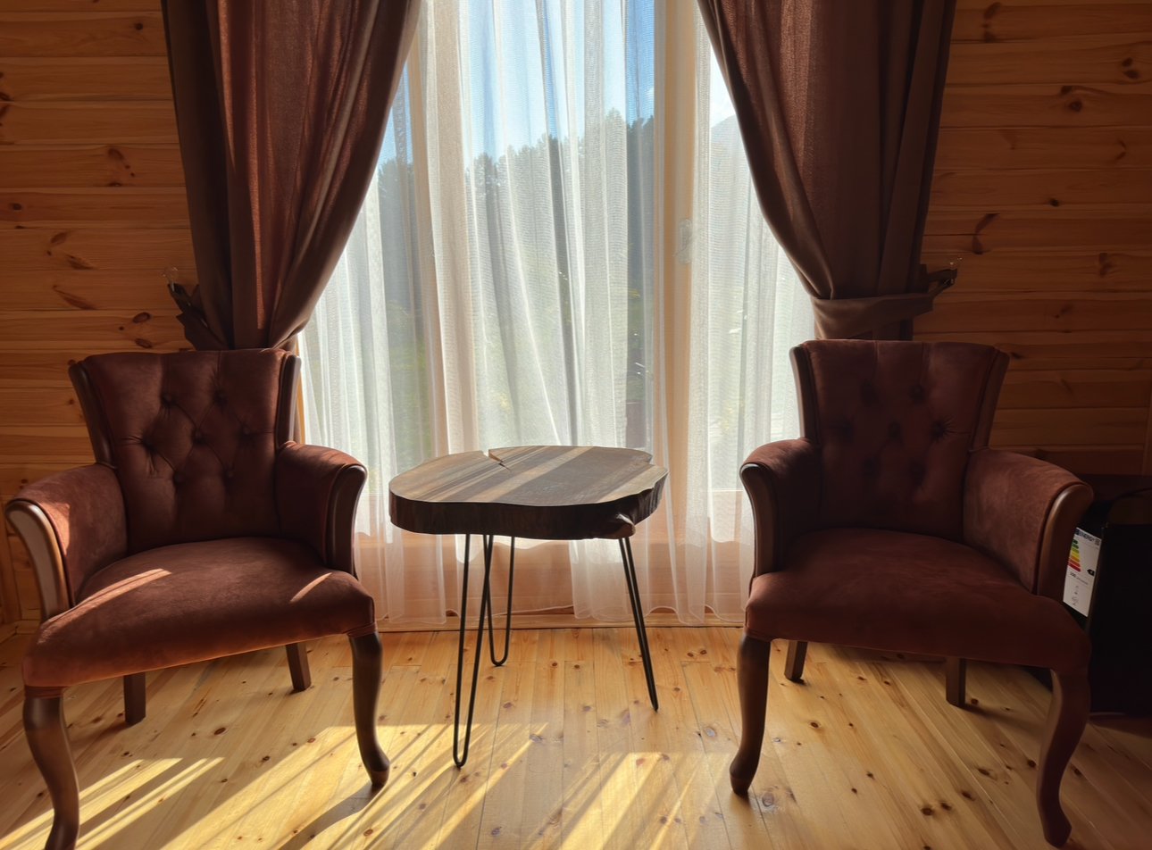 Koru Aura Bungalow Mengen