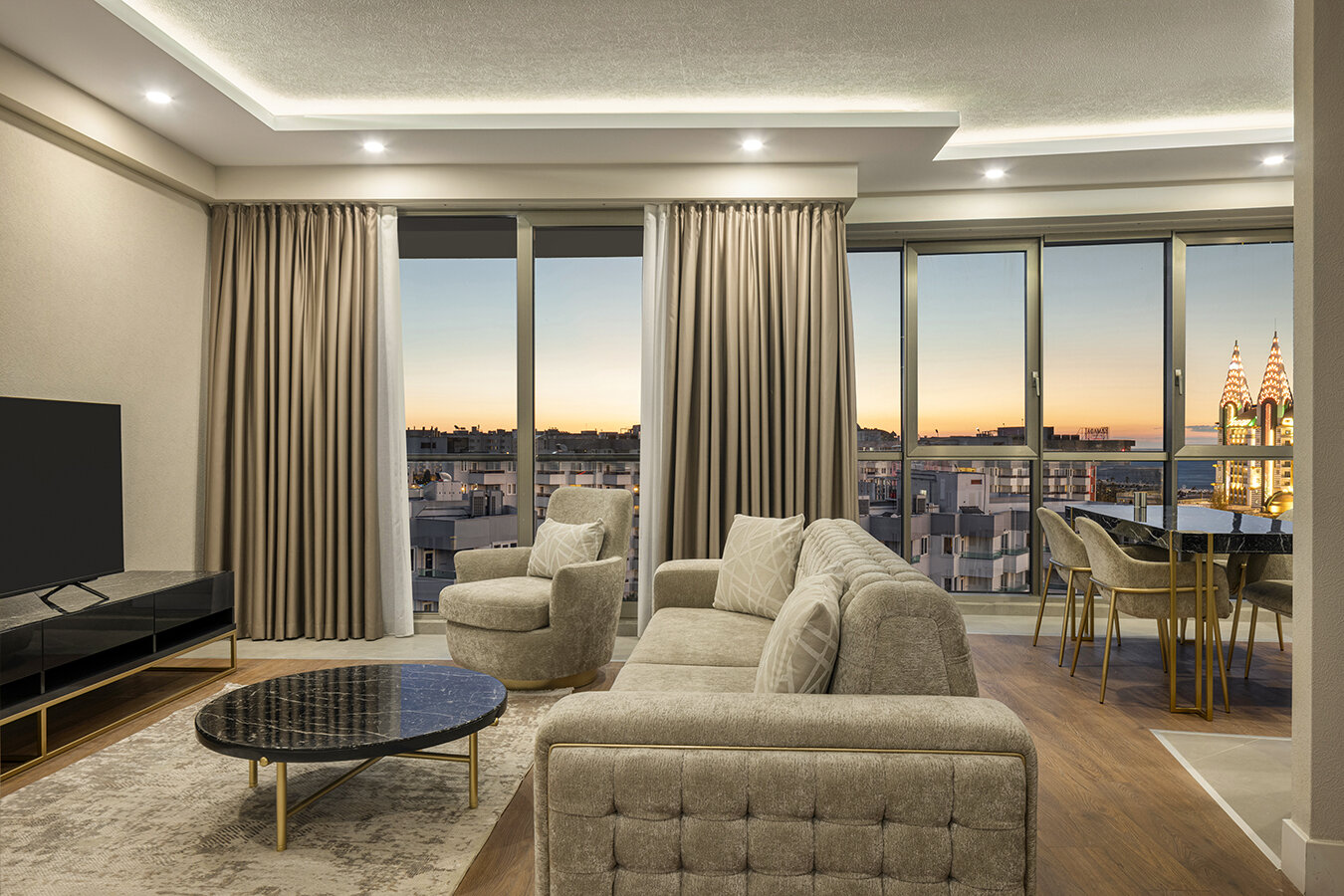 Penthouse Deluxe Duplex Suite