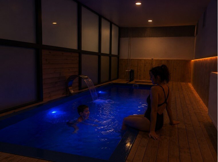 Luxury Oda