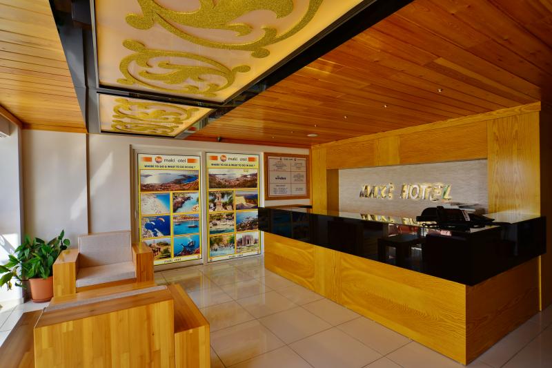 Maki 2 Hotel