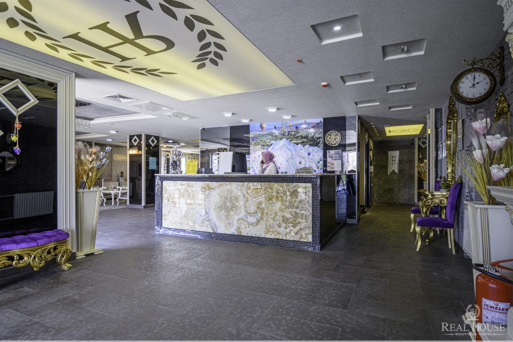 Real House Boutique Hotel