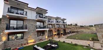 Aris Guest House · 25