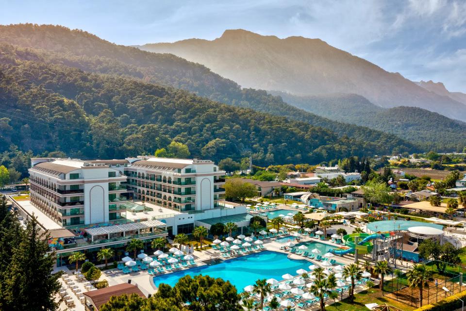 Dosinia Luxury Resort